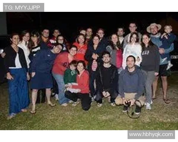 足球明星面孔的秘密解析与背后故事的深度探索 足球明星面孔的秘密解析与背后故事的深度探索